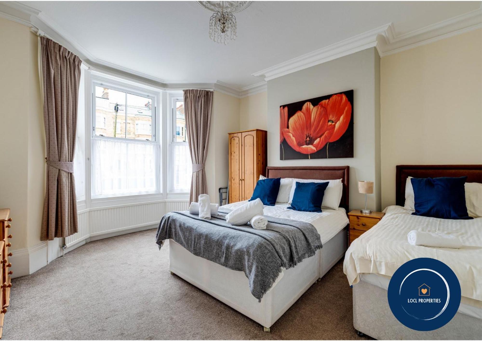 45 The Square 1 Scarborough